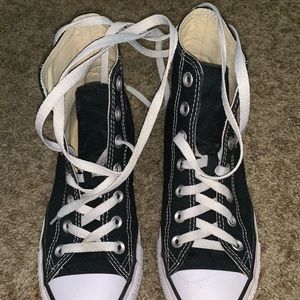 Black chuck taylor hightop converse